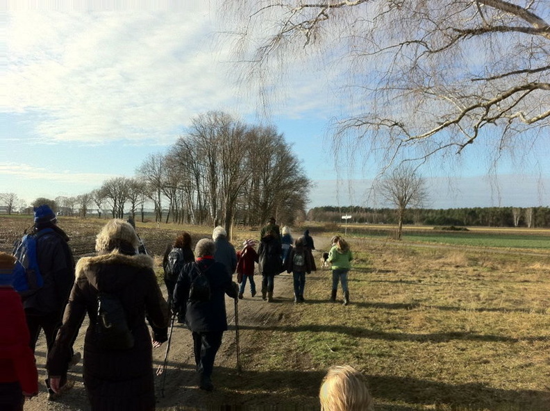 2011 01 16 Gru  nkohlwanderung zur Kla  ranlage Lachendorf 009